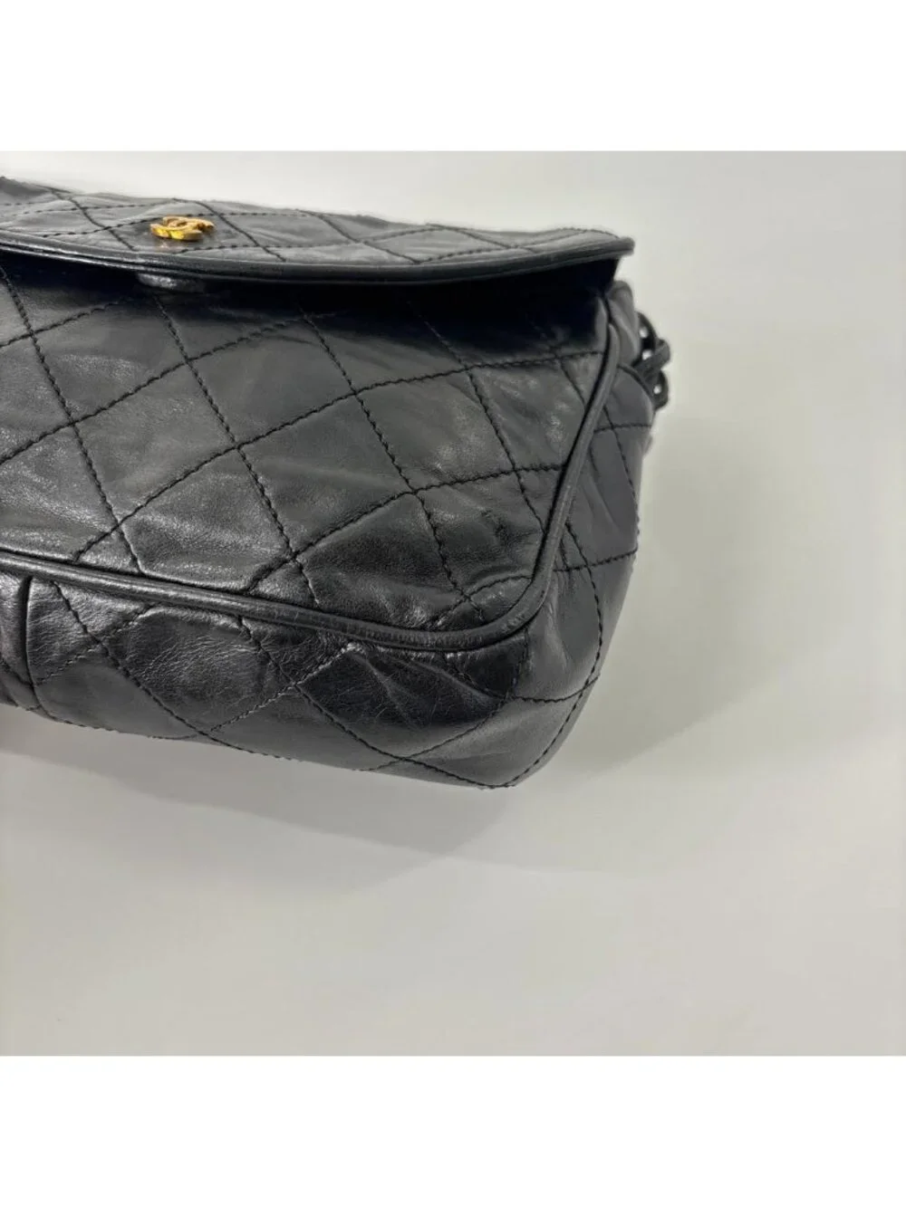 Chanel Super Lambskin Quilted Shoulder Bag Seal